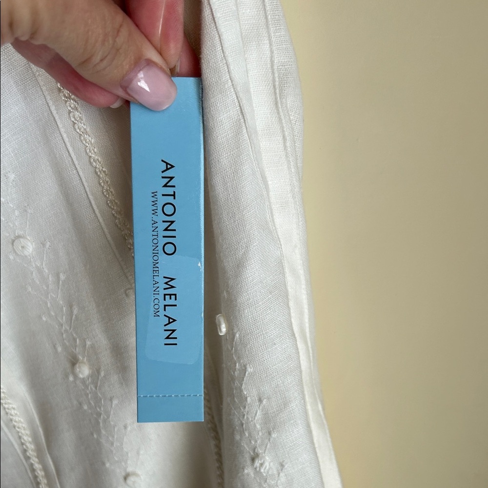 ANTONIO MELANI Cream Skirt
#0023 - Picture 4 of 10